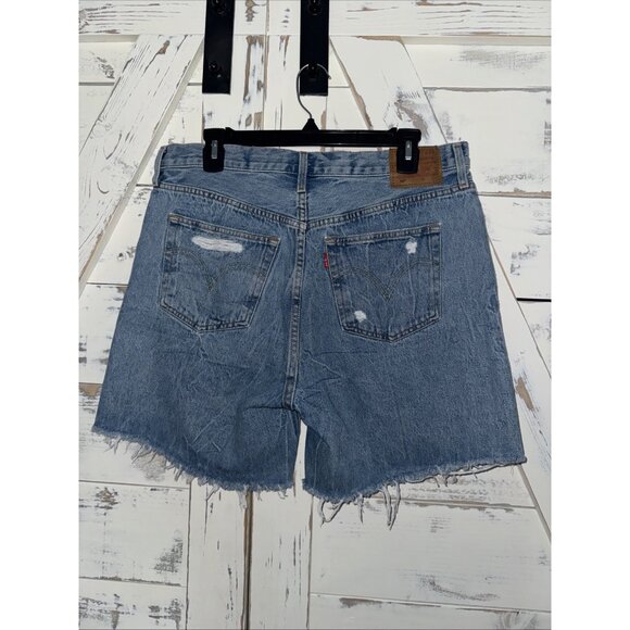 Levi's 501 90s Denim Women Shorts Button Distressed Frayed Midi Hem Blue Sz 32 - Picture 9 of 12